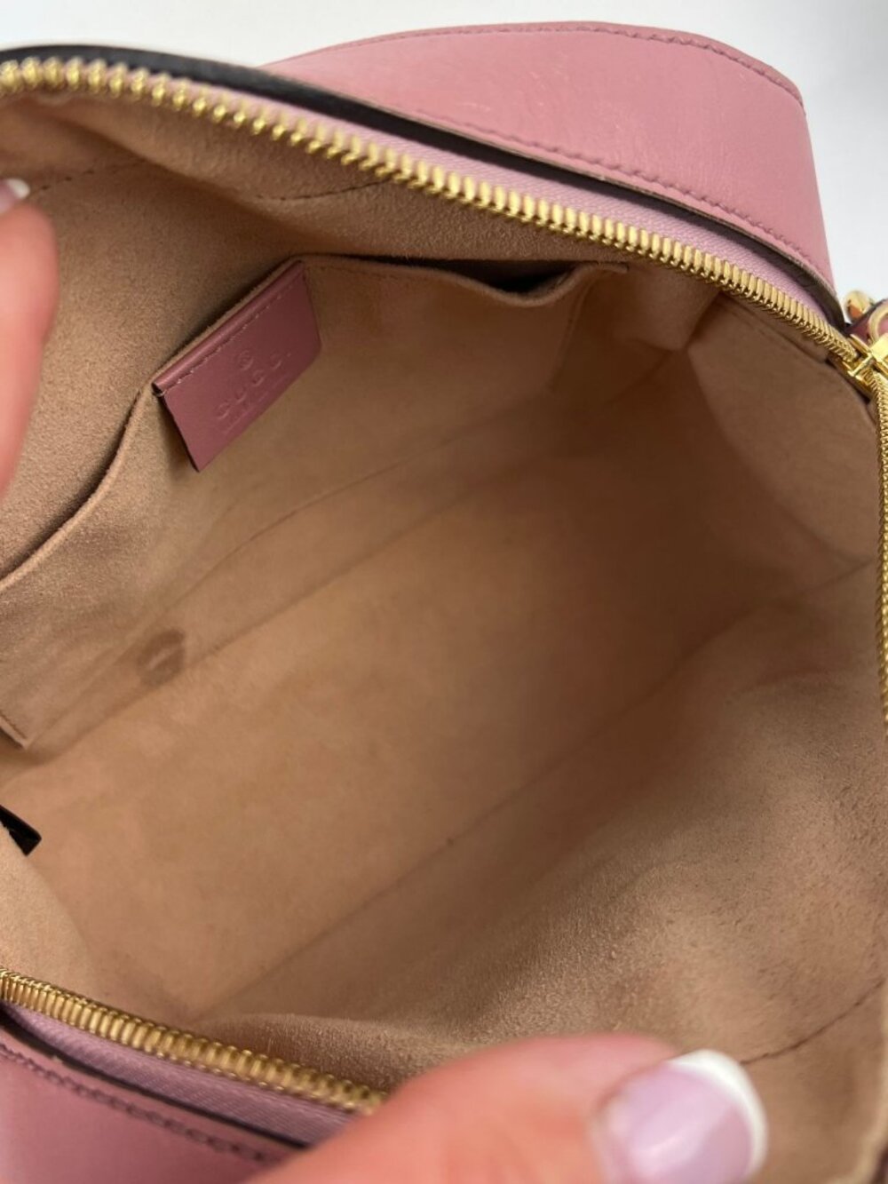 Gucci Guccissima Camera Pink Leather Crossbody Bag - Picture 7 of 15